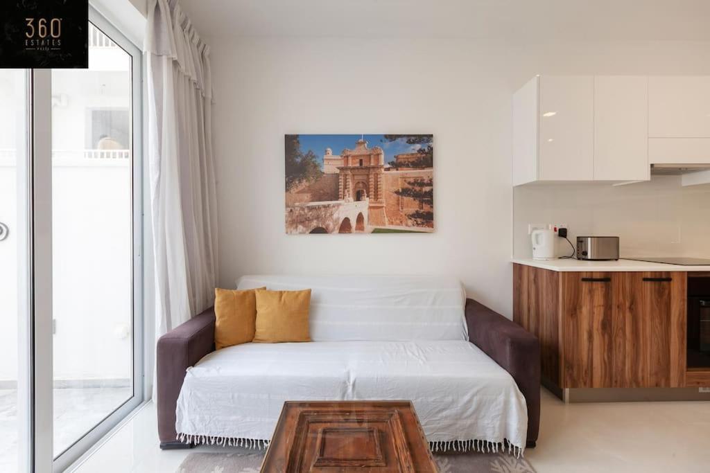 Comfy Apt With Terrace, 5 Mins To Sliema Ferries By 360 Estates Gzira Exteriér fotografie