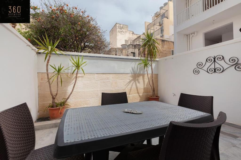 Comfy Apt With Terrace, 5 Mins To Sliema Ferries By 360 Estates Gzira Exteriér fotografie