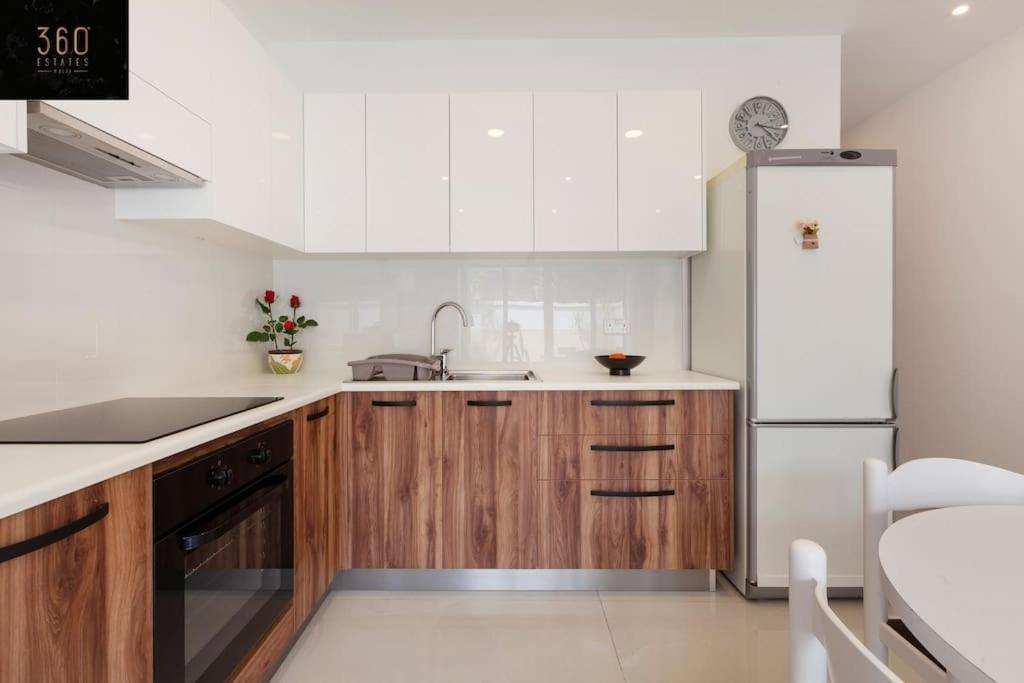Comfy Apt With Terrace, 5 Mins To Sliema Ferries By 360 Estates Gzira Exteriér fotografie